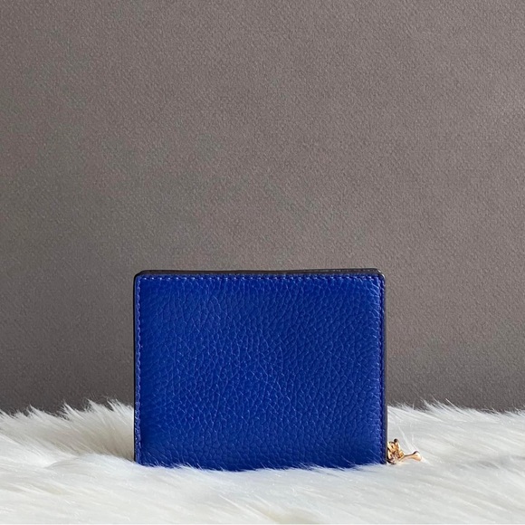 C2862 - Coach Snap Wallet - Picture 5 of 14